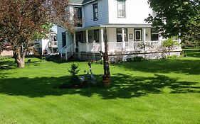 The Red Barns B&b Hallowell Canada